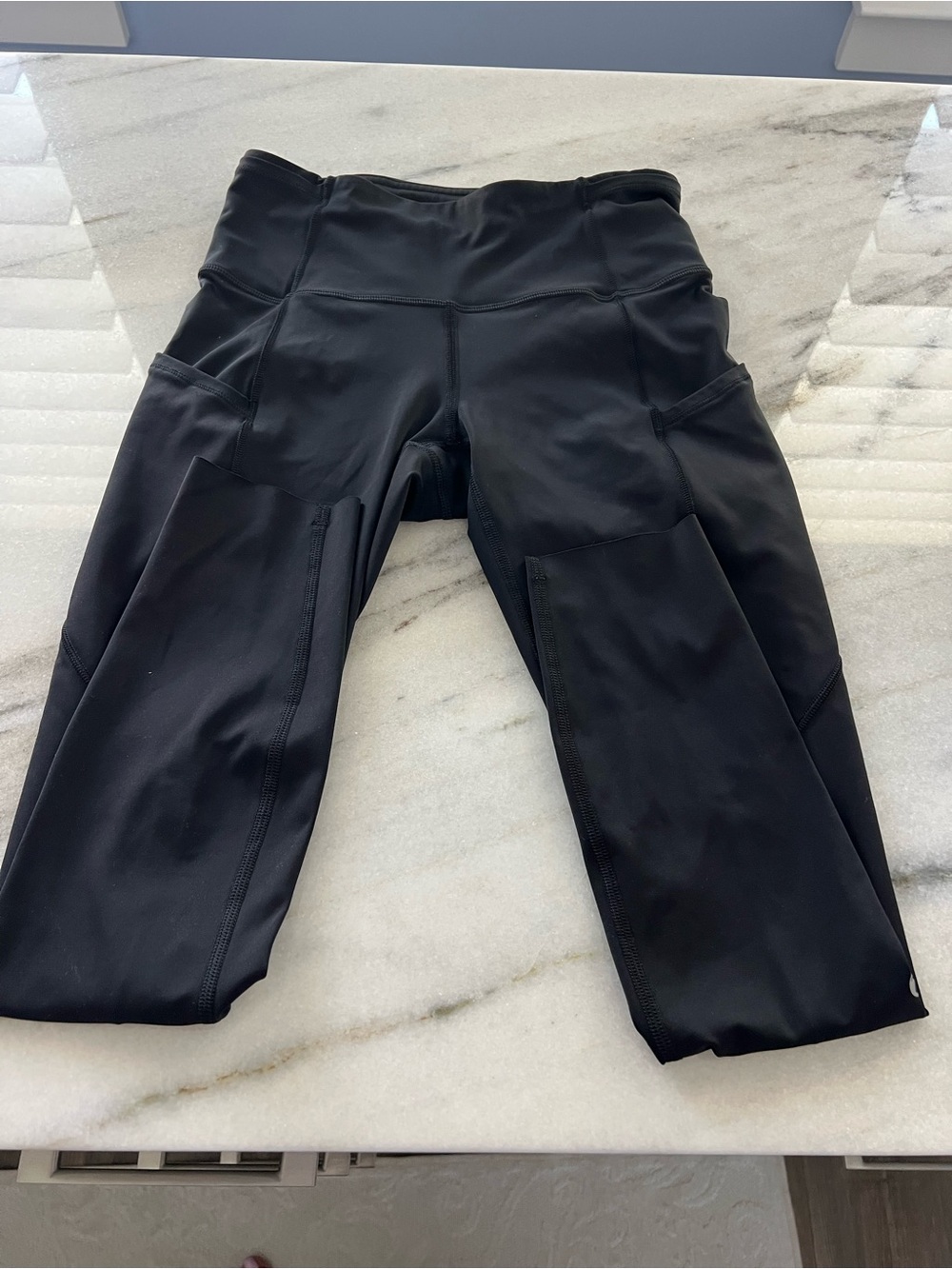 lululemon athletica Black High-Waist Capri Leggings with Side Pockets